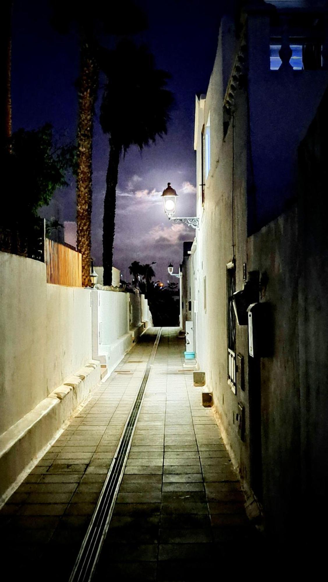 Cozy And Sunny Apartment Over The Rooftops Puerto del Carmen  Extérieur photo